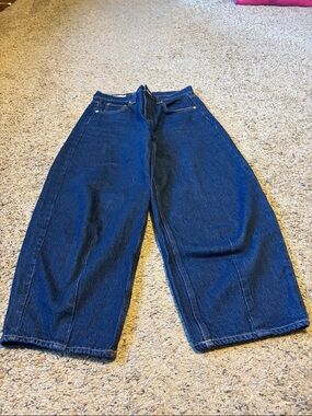 Universal Thread Dark Blue High-Rise Wide Leg Jeans